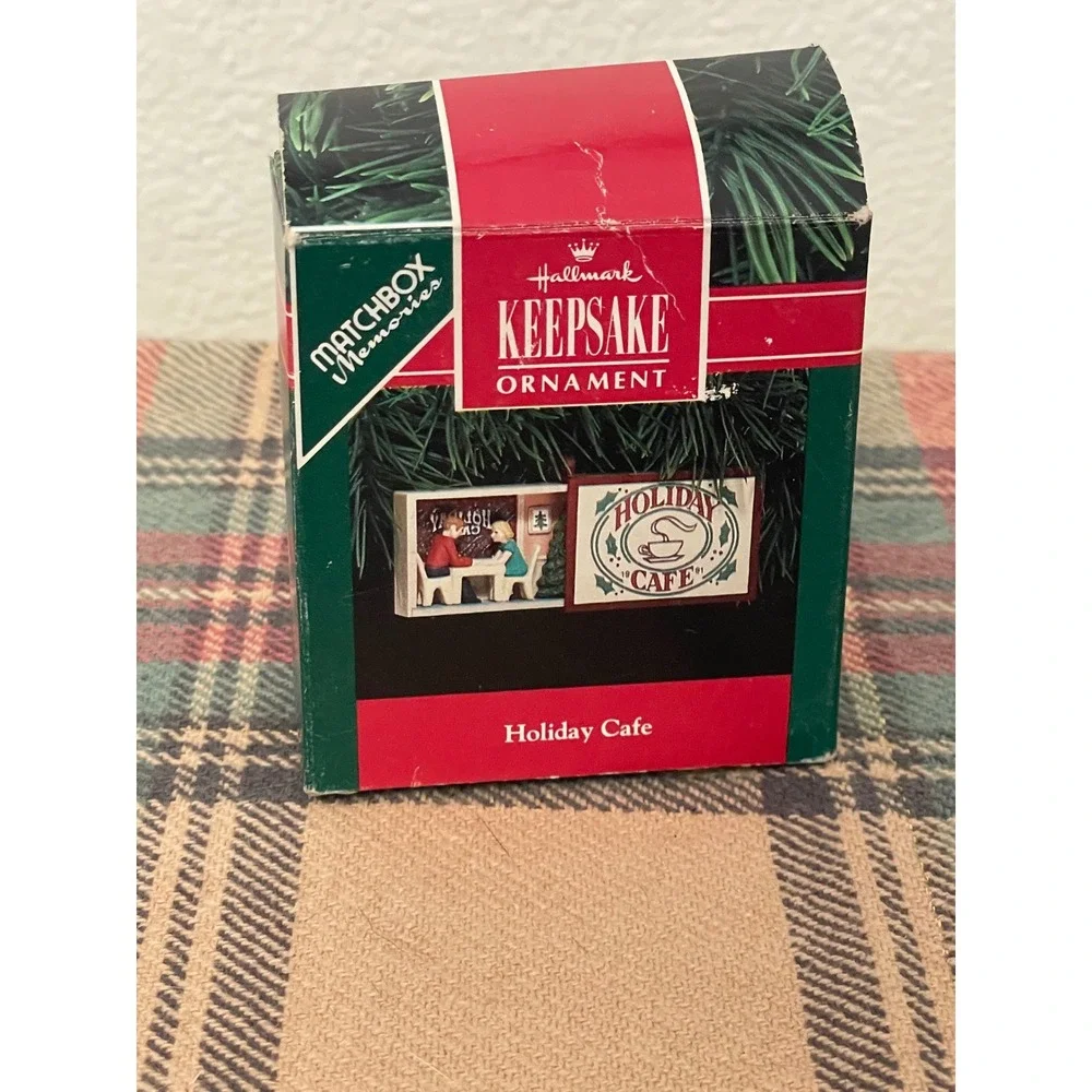 Hallmark Ornament Holiday Cafe 1991 Matchbox Memories Red Green Excellent Boxed